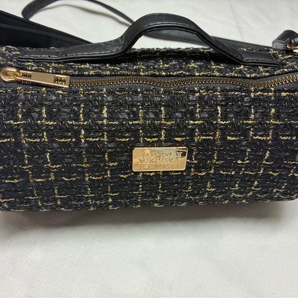 Badgley Mischka Black and Gold Shoulder Bag with Elegant Design
